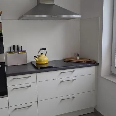Reusenhaus Sued *