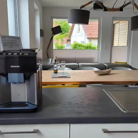 Reusenhaus Sued * Breege